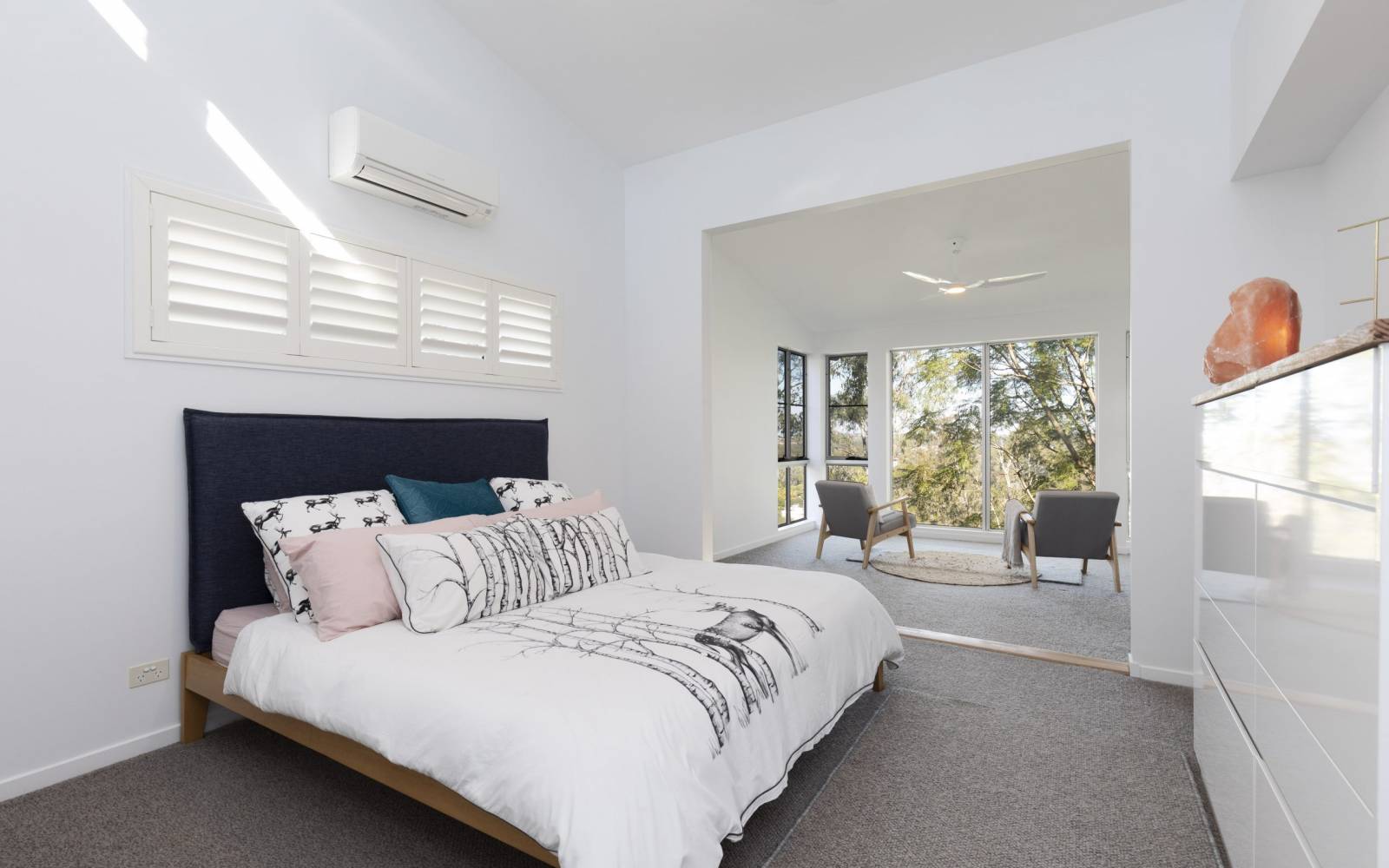 40 Sunset Road, KENMORE, QLD 4069 AUS