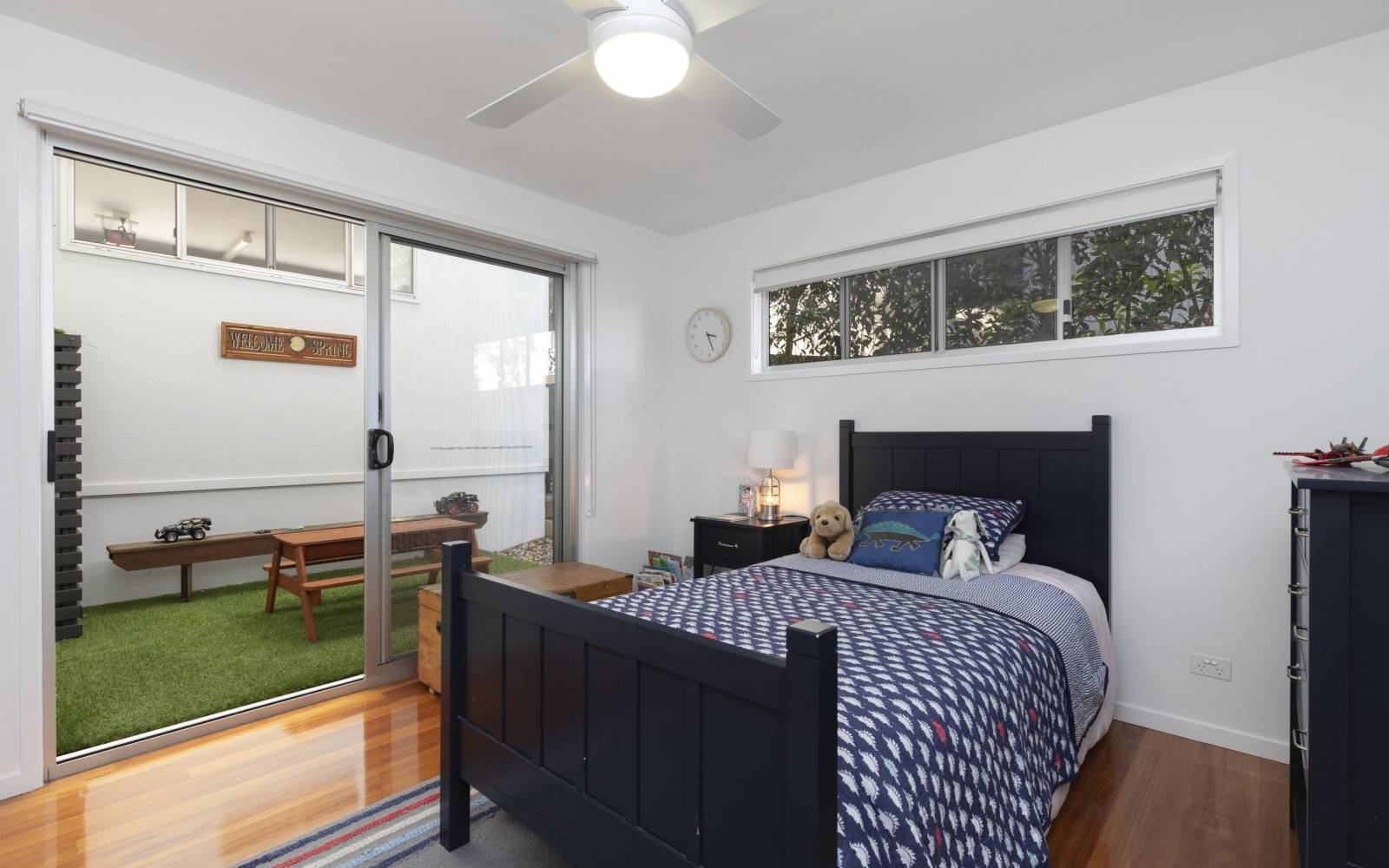 40 Sunset Road, KENMORE, QLD 4069 AUS