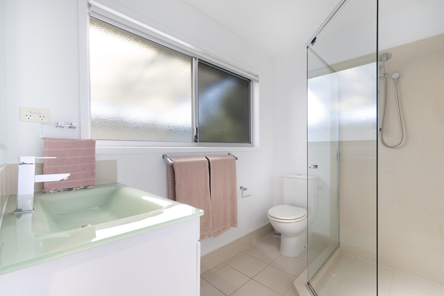 40 Sunset Road, KENMORE, QLD 4069 AUS