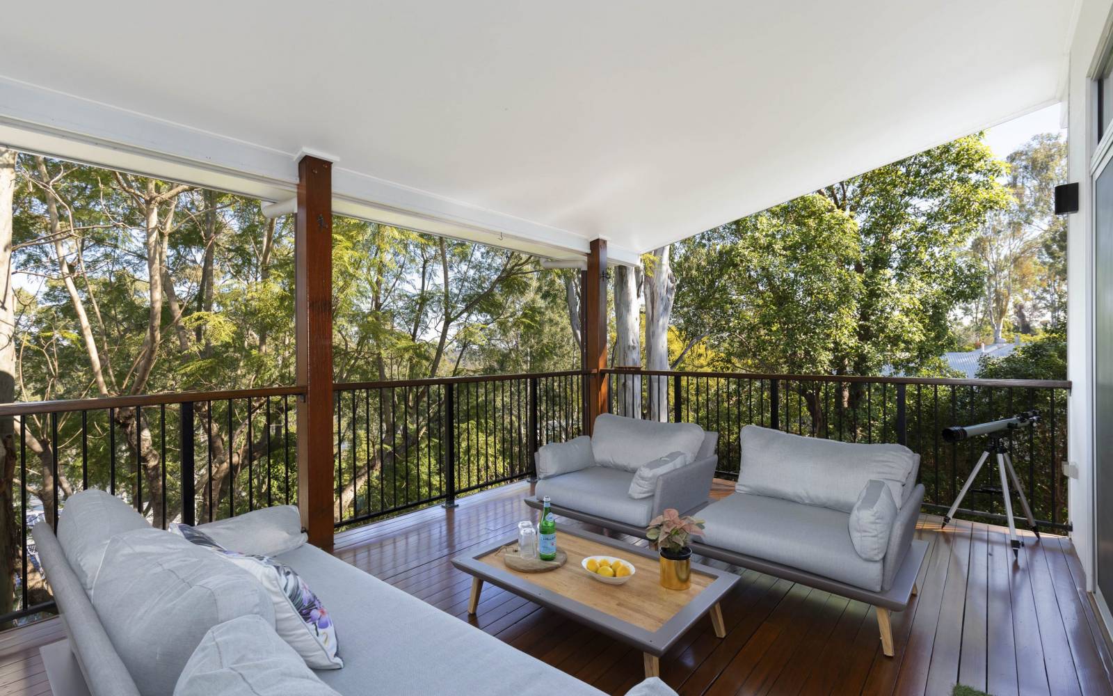 40 Sunset Road, KENMORE, QLD 4069 AUS