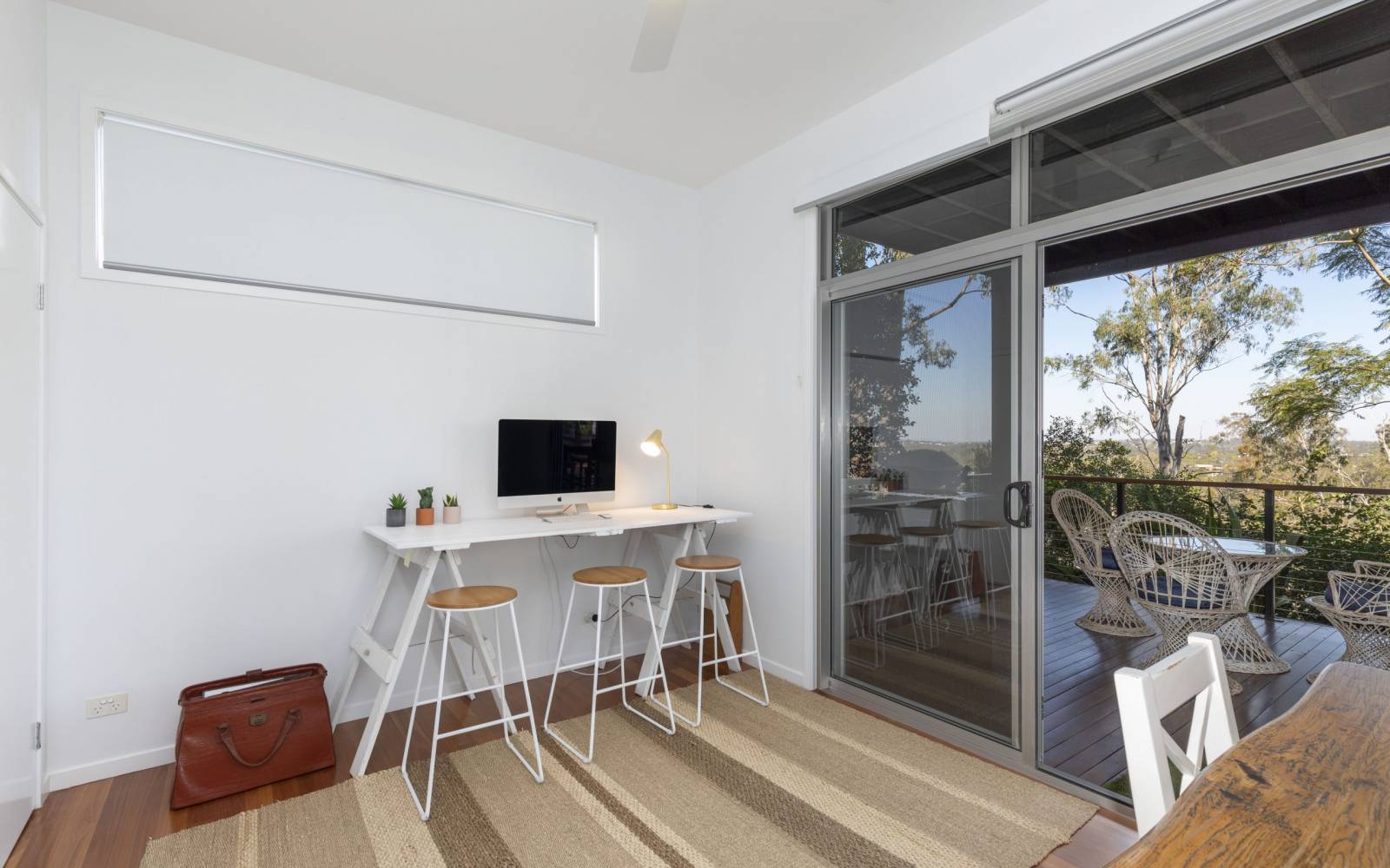 40 Sunset Road, KENMORE, QLD 4069 AUS