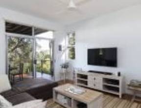 40 Sunset Road, KENMORE, QLD 4069 AUS