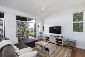 40 Sunset Road, KENMORE, QLD 4069 AUS