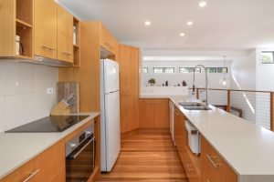 40 Sunset Road, KENMORE, QLD 4069 AUS