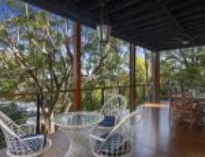 40 Sunset Road, KENMORE, QLD 4069 AUS