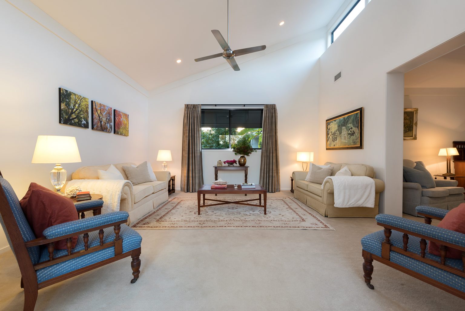 7 Wugga Place, CHAPEL HILL, QLD 4069 AUS