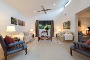7 Wugga Place, CHAPEL HILL, QLD 4069 AUS