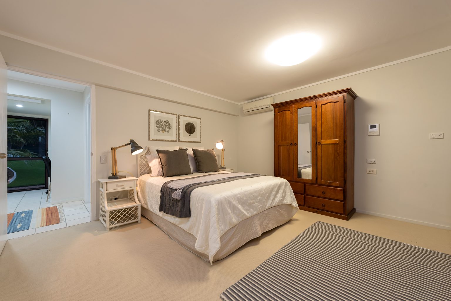 7 Wugga Place, CHAPEL HILL, QLD 4069 AUS