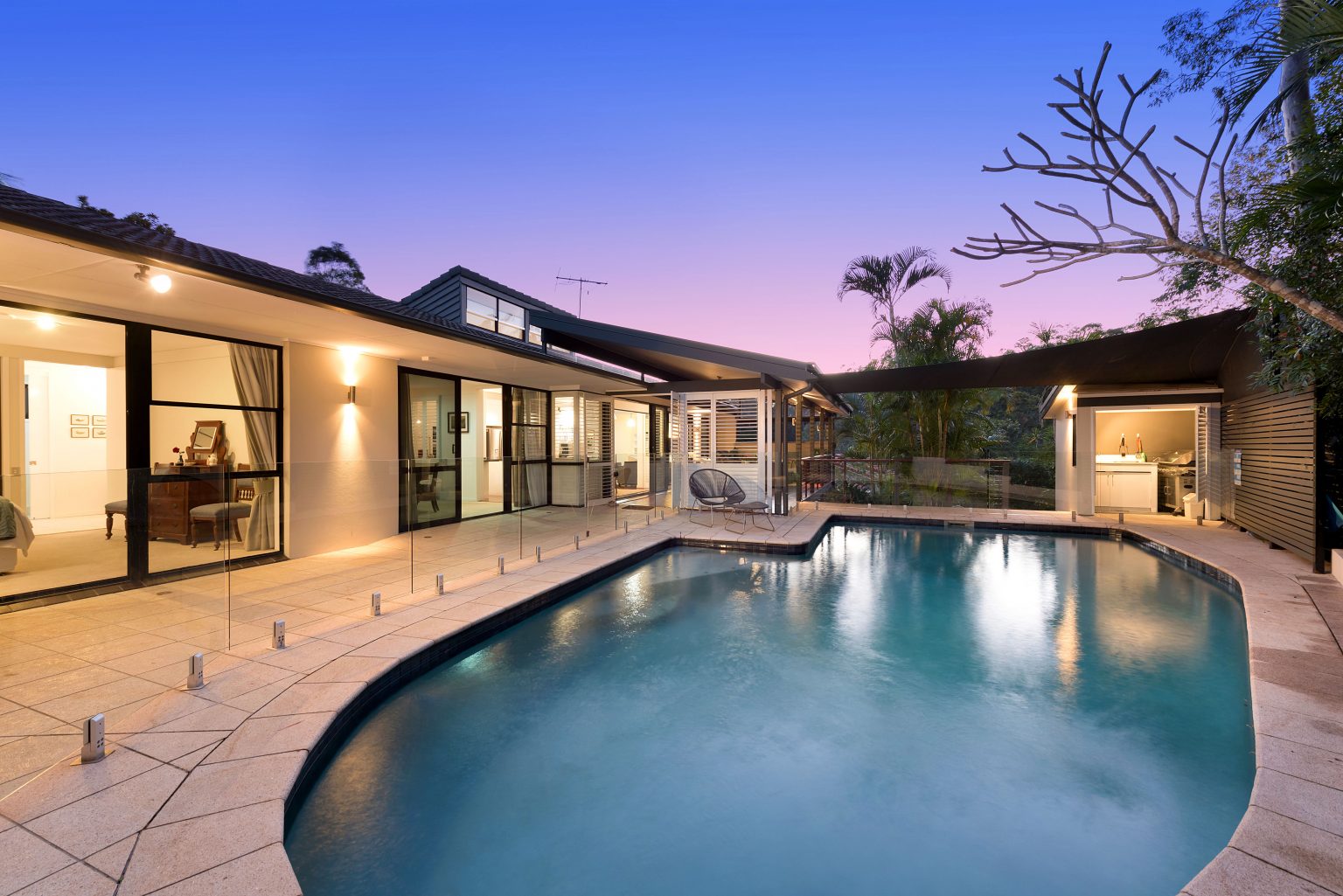 7 Wugga Place, CHAPEL HILL, QLD 4069 AUS