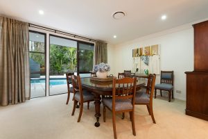 7 Wugga Place, CHAPEL HILL, QLD 4069 AUS