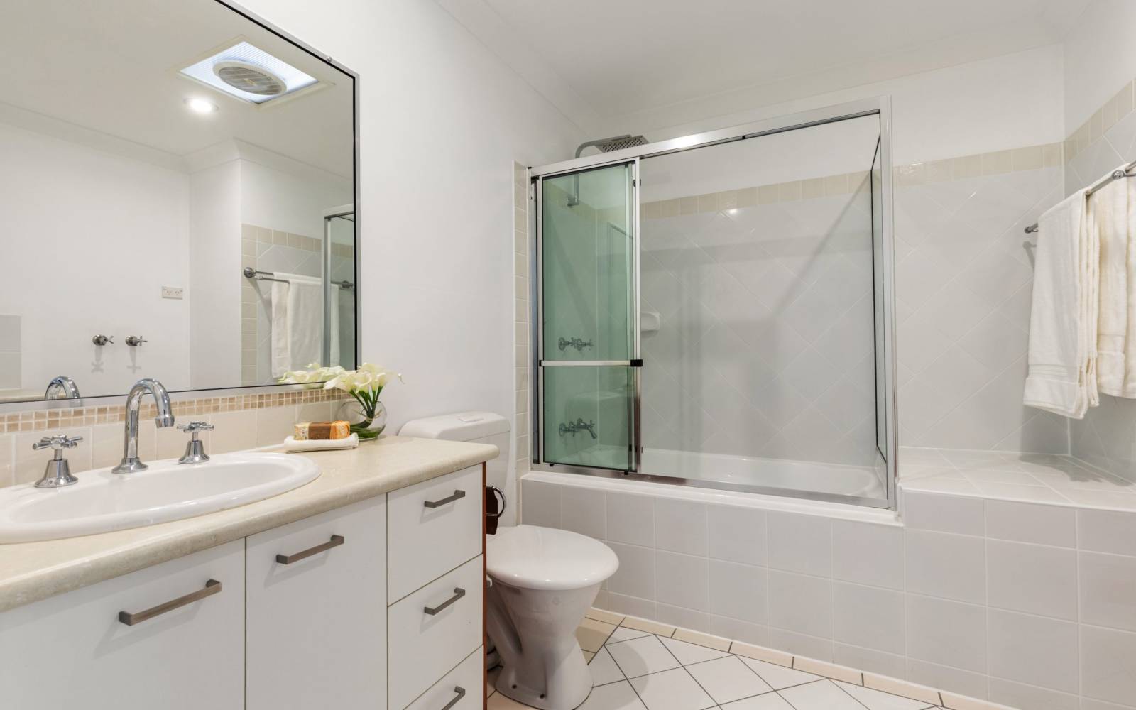 1/78 Brookfield Rd, KENMORE HILLS, QLD 4069 AUS