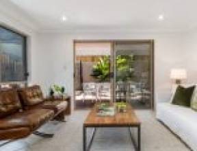 1/78 Brookfield Rd, KENMORE HILLS, QLD 4069 AUS