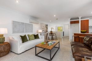 1/78 Brookfield Rd, KENMORE HILLS, QLD 4069 AUS