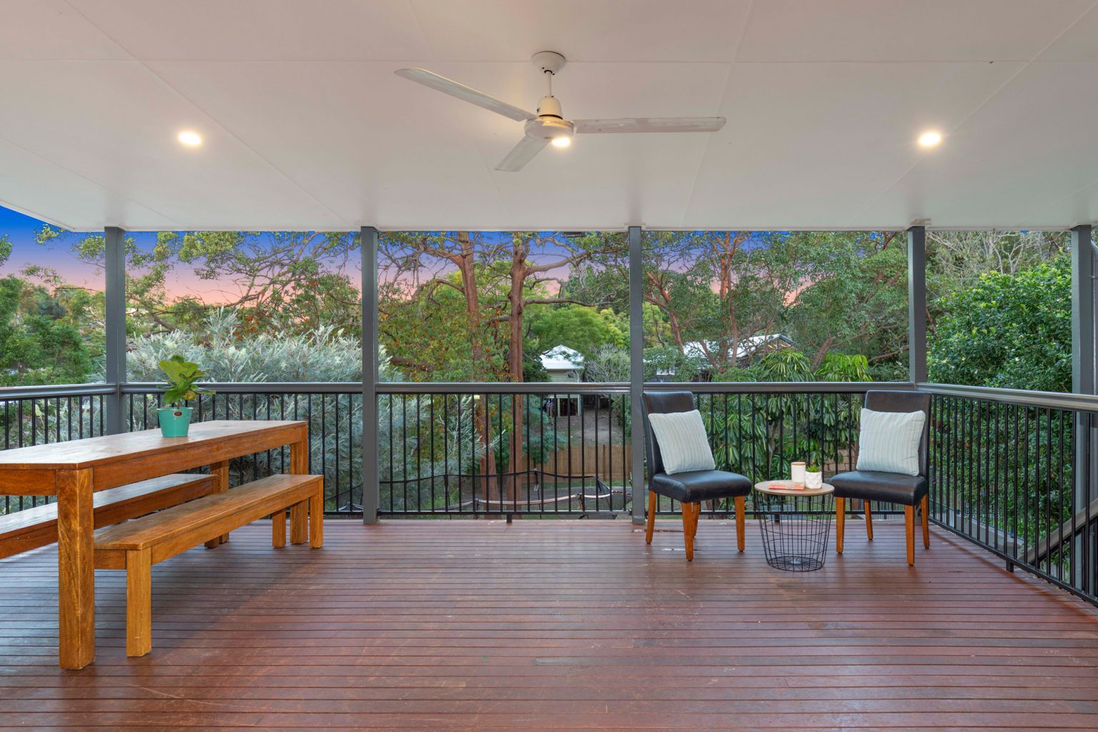 42 Carey Street, BARDON, QLD 4065 AUS
