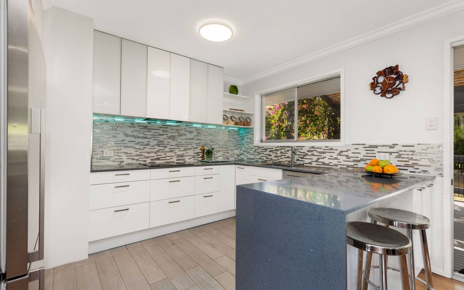 2 Fairearth Street, THE GAP, QLD 4061 AUS