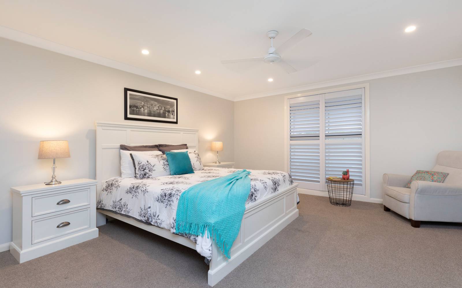 42 Carey Street, BARDON, QLD 4065 AUS