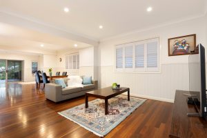 42 Carey Street, BARDON, QLD 4065 AUS