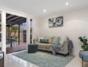 11 Ijong Street, KENMORE, QLD 4069 AUS