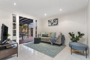 11 Ijong Street, KENMORE, QLD 4069 AUS