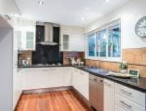 11 Ijong Street, KENMORE, QLD 4069 AUS