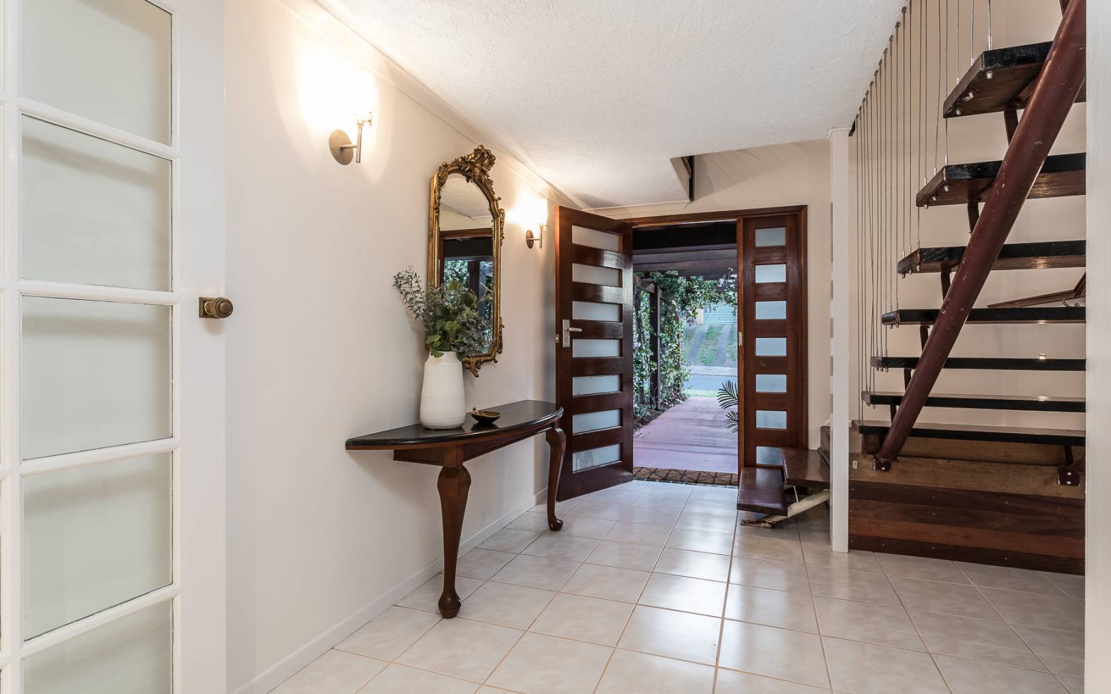 11 Ijong Street, KENMORE, QLD 4069 AUS