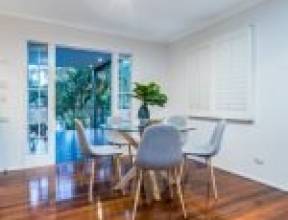 11 Ijong Street, KENMORE, QLD 4069 AUS