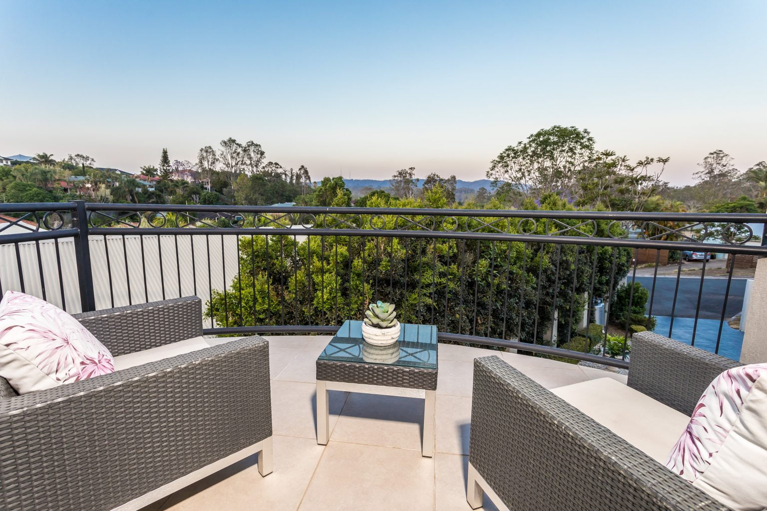 9 Harvey Close, BROOKFIELD, QLD 4069 AUS