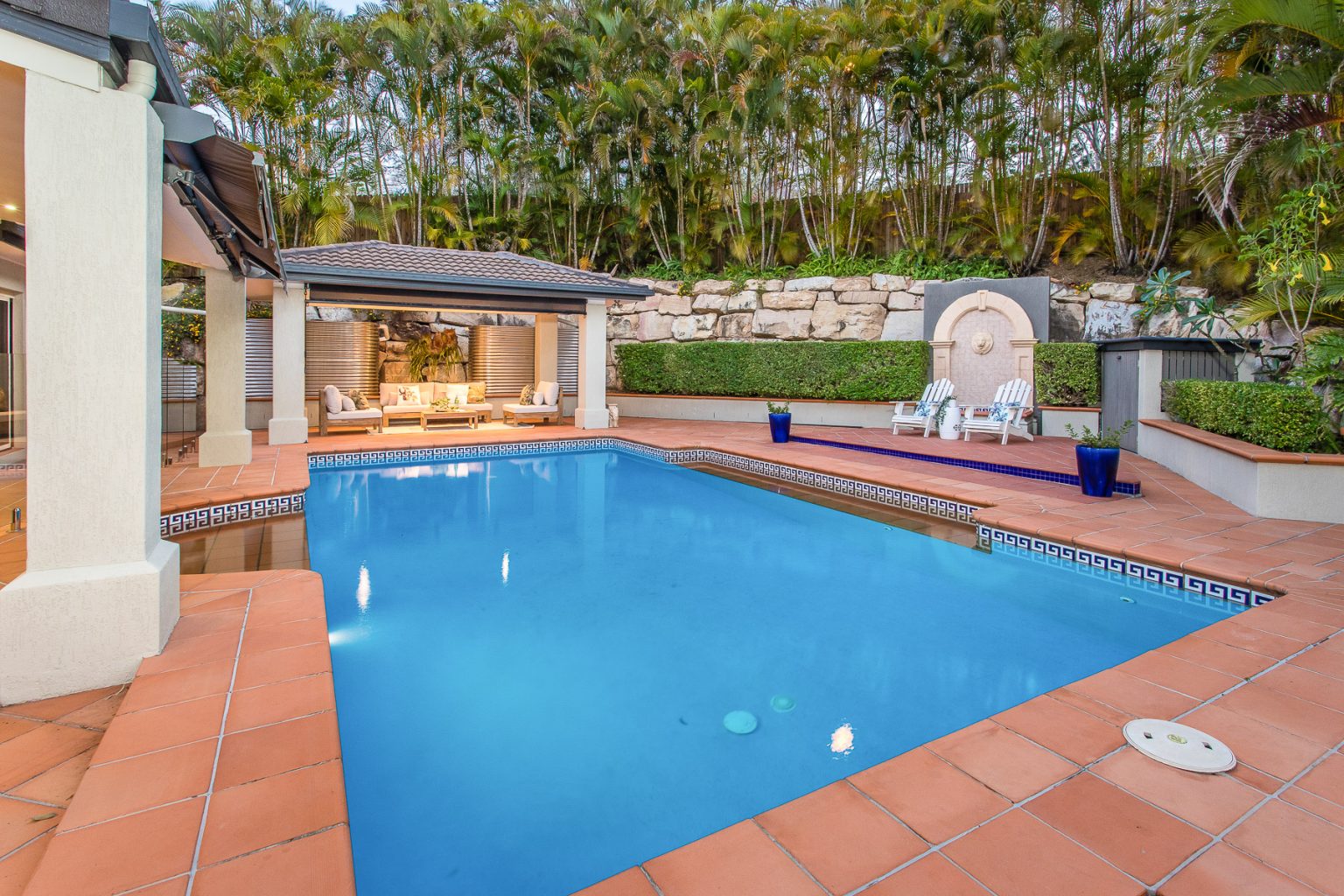 9 Harvey Close, BROOKFIELD, QLD 4069 AUS