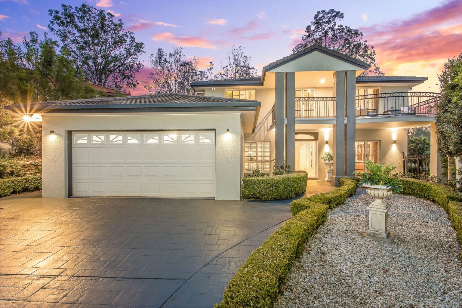 9 Harvey Close, BROOKFIELD, QLD 4069 AUS