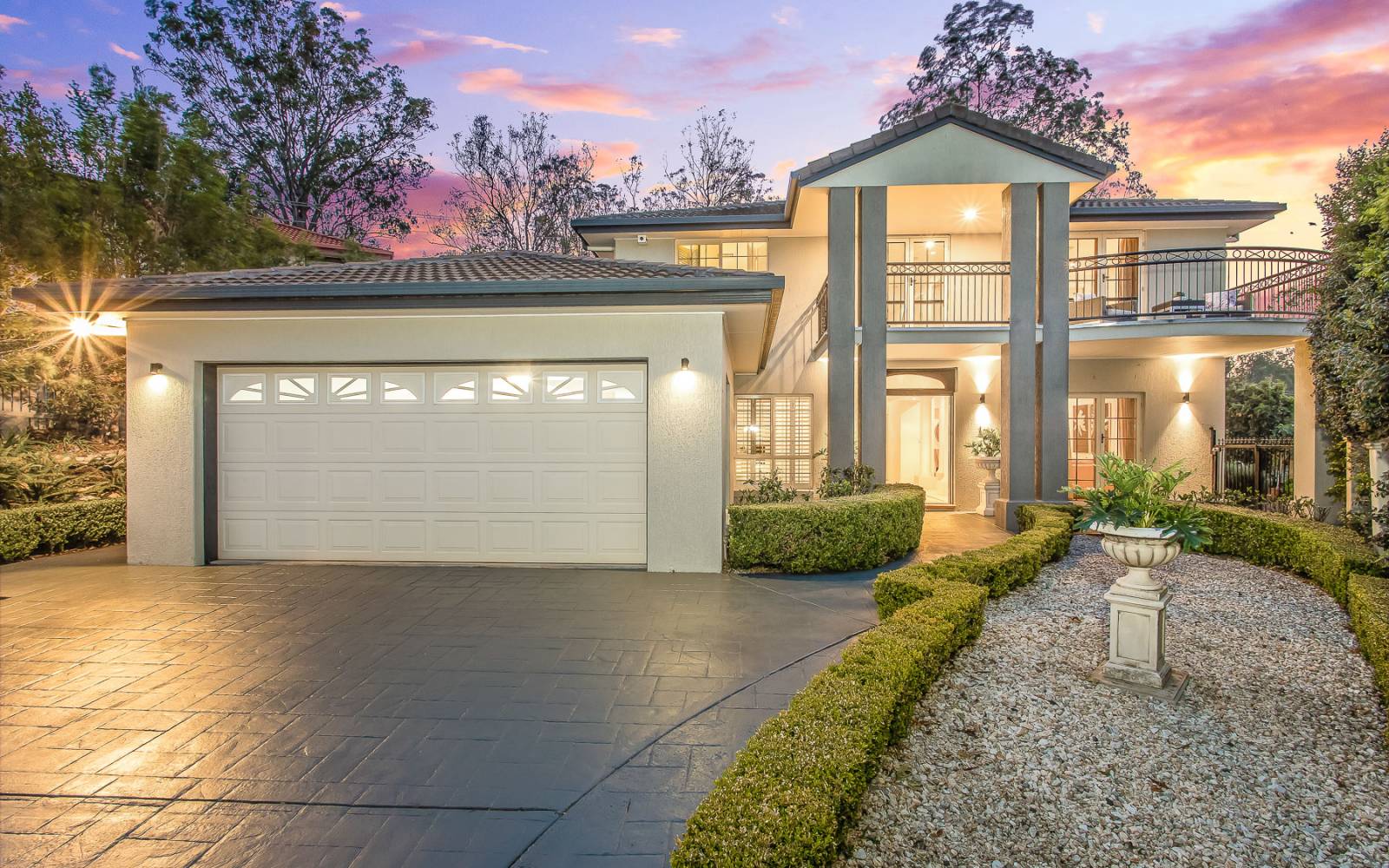 9 Harvey Close, BROOKFIELD, QLD 4069 AUS