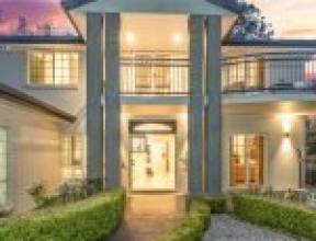 9 Harvey Close, BROOKFIELD, QLD 4069 AUS