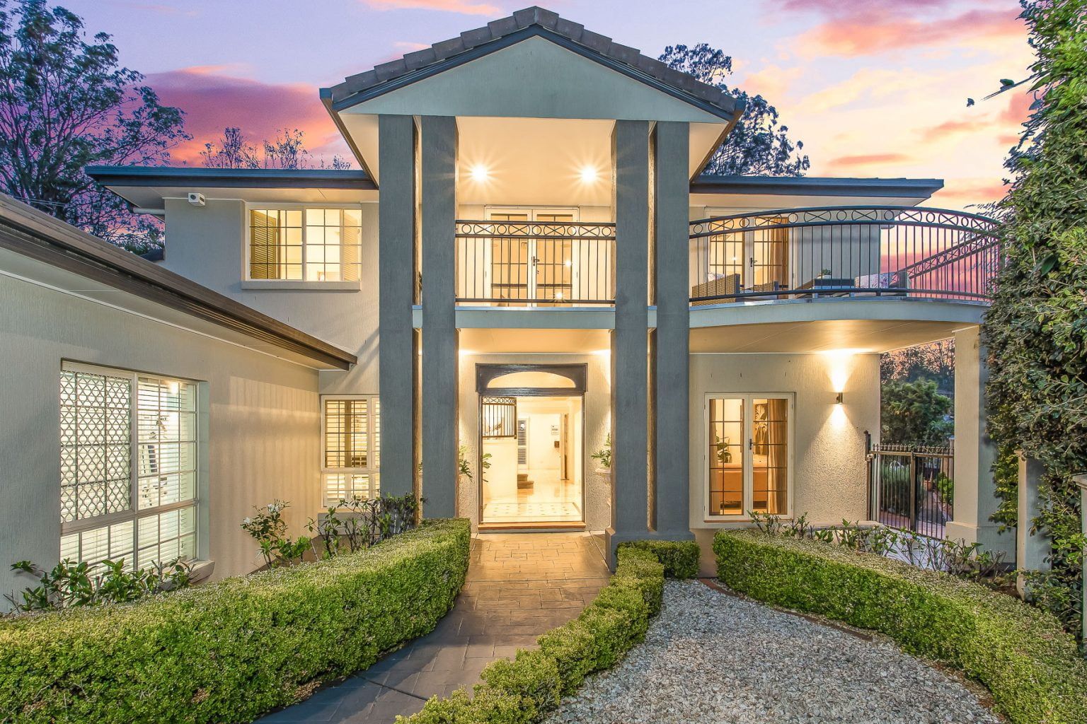 9 Harvey Close, BROOKFIELD, QLD 4069 AUS