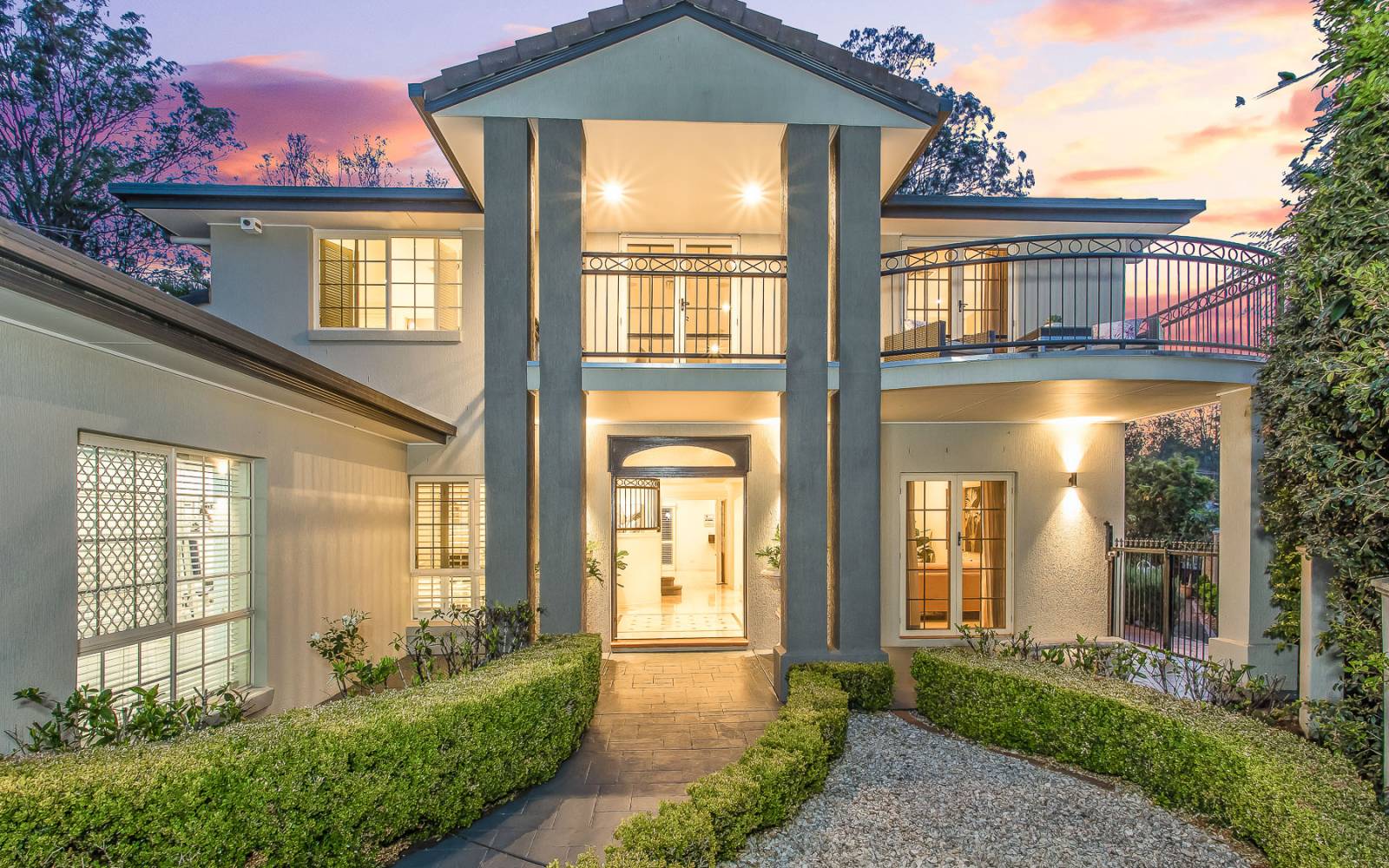 9 Harvey Close, BROOKFIELD, QLD 4069 AUS