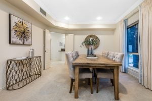9 Harvey Close, BROOKFIELD, QLD 4069 AUS