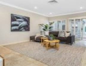 9 Harvey Close, BROOKFIELD, QLD 4069 AUS