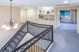9 Harvey Close, BROOKFIELD, QLD 4069 AUS