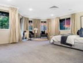 9 Harvey Close, BROOKFIELD, QLD 4069 AUS