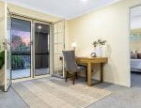 9 Harvey Close, BROOKFIELD, QLD 4069 AUS