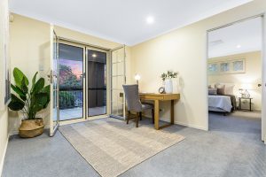 9 Harvey Close, BROOKFIELD, QLD 4069 AUS