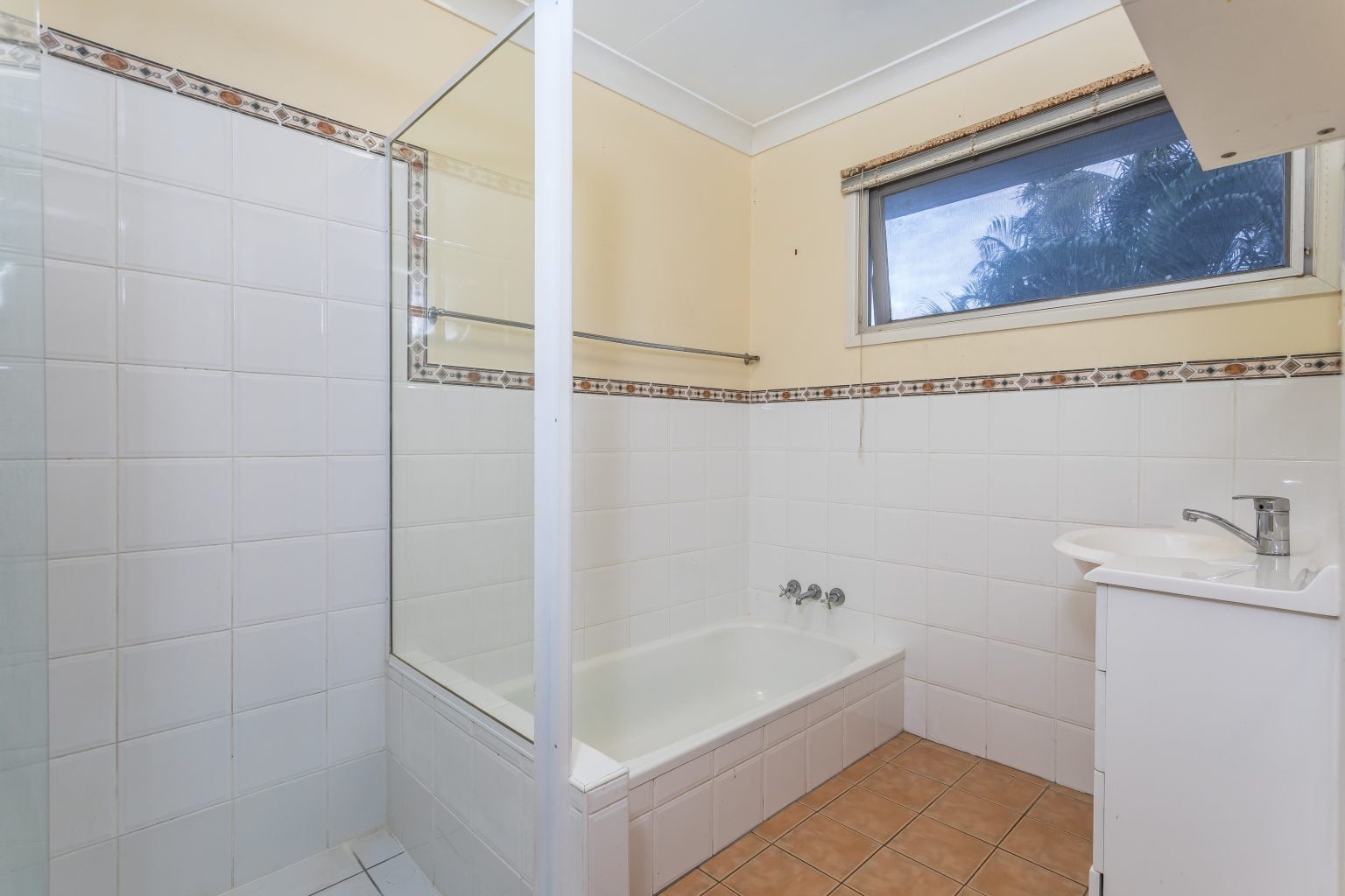 36 Ijong Street, KENMORE, QLD 4069 AUS
