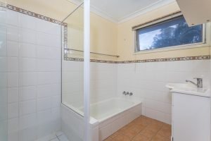 36 Ijong Street, KENMORE, QLD 4069 AUS