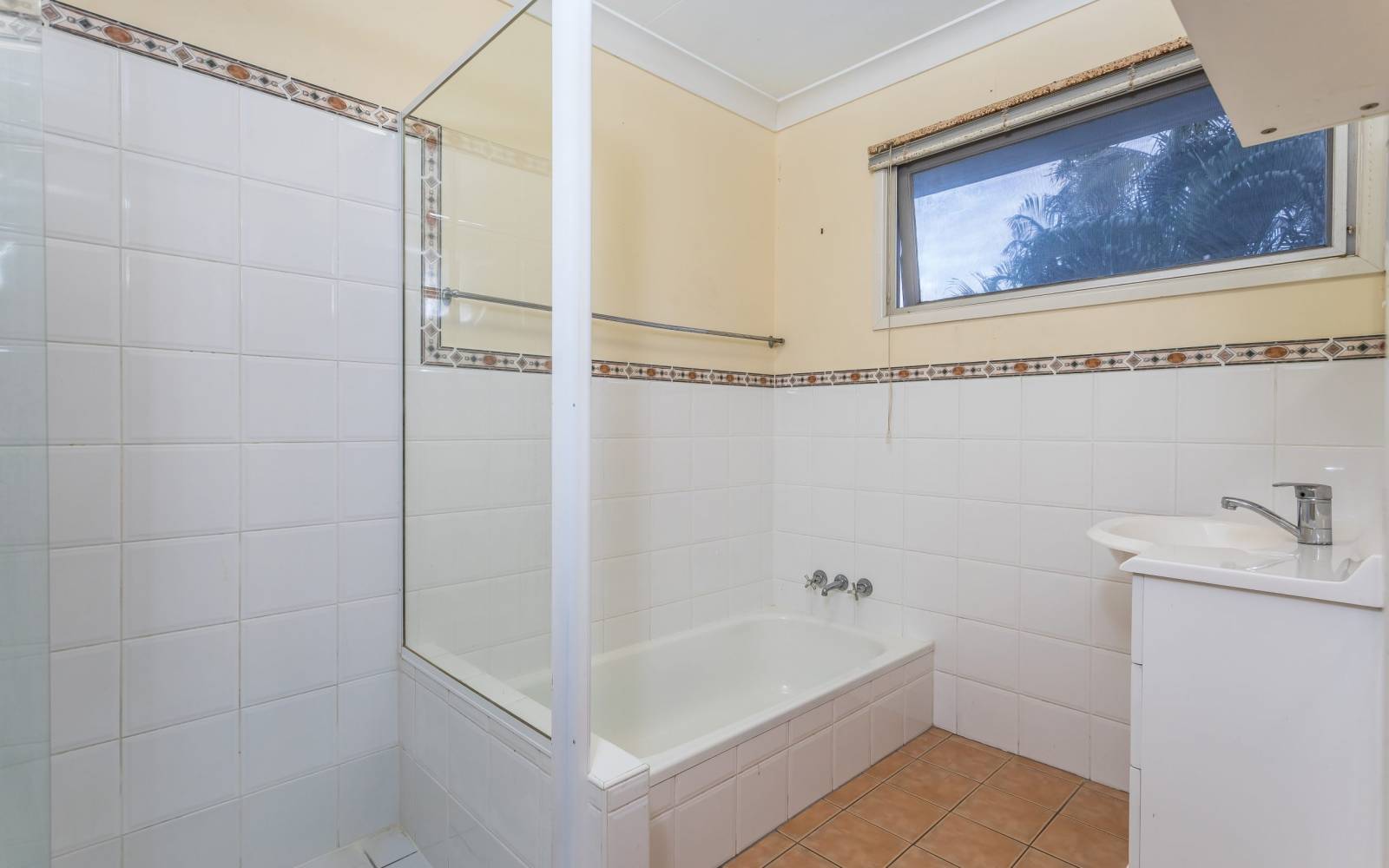 36 Ijong Street, KENMORE, QLD 4069 AUS