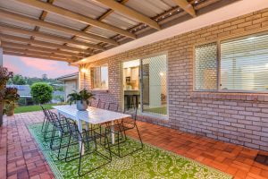 19 Mukurta Street, CHAPEL HILL, QLD 4069 AUS