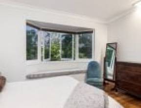 22 Barnett Road, BARDON, QLD 4065 AUS