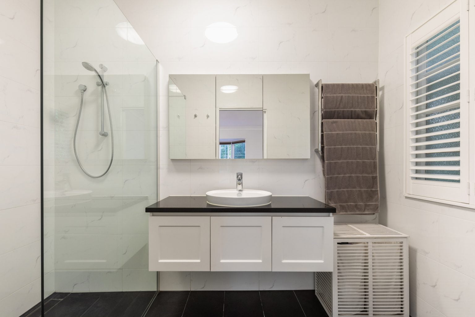 22 Barnett Road, BARDON, QLD 4065 AUS