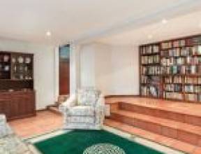 22 Barnett Road, BARDON, QLD 4065 AUS