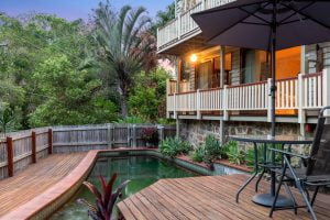 22 Barnett Road, BARDON, QLD 4065 AUS