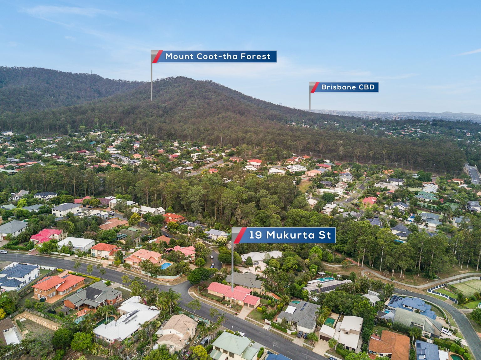 19 Mukurta Street, CHAPEL HILL, QLD 4069 AUS
