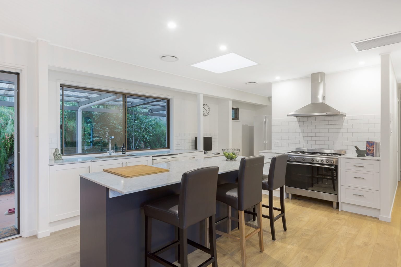 5 St David Street, KENMORE, QLD 4069 AUS
