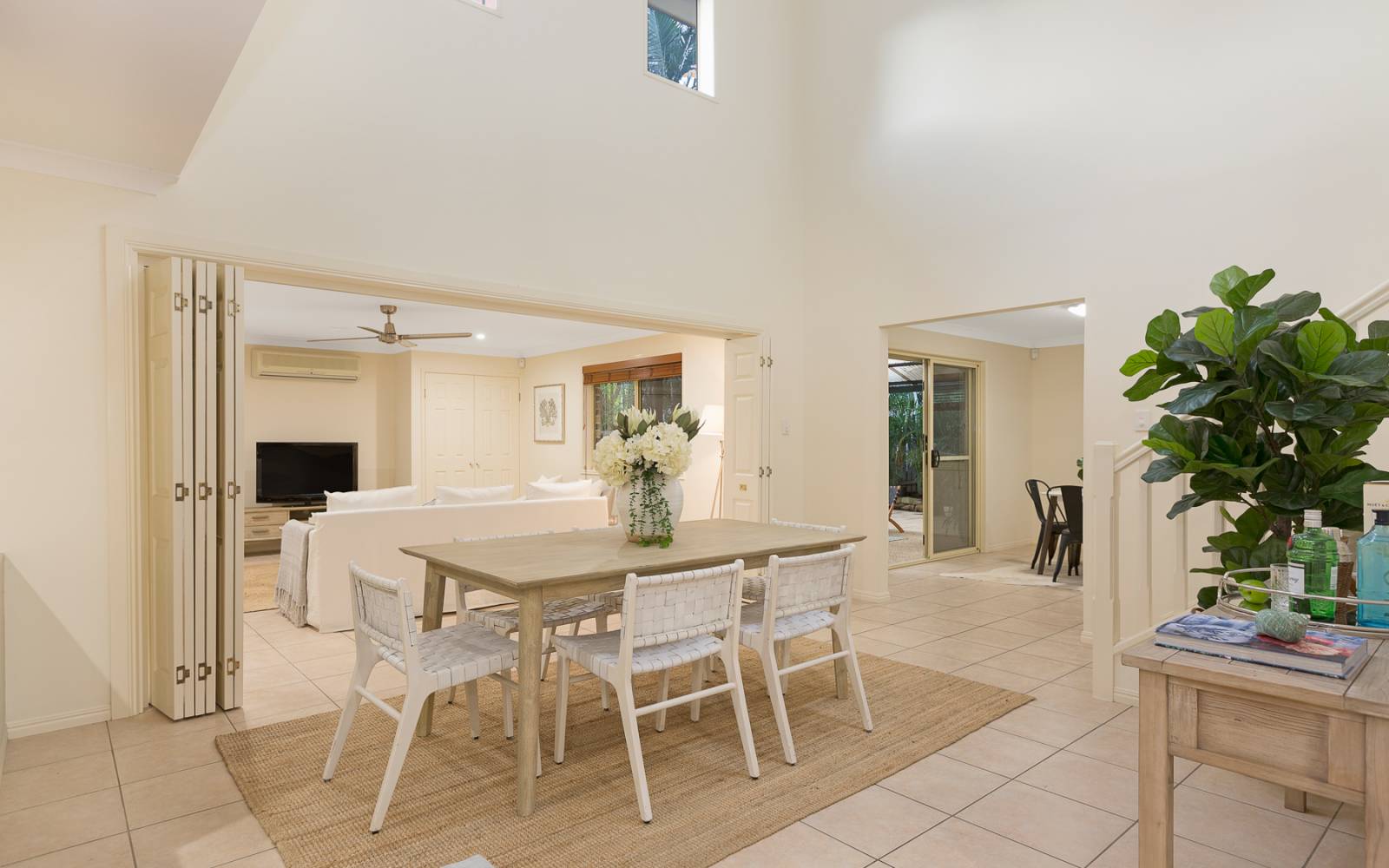 51 Vakuta Street, FIG TREE POCKET, QLD 4069 AUS